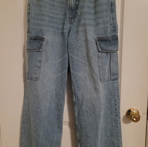 Denim Forum The Farrah Hi-Rise Cargo Jean - Picture 7 of 16